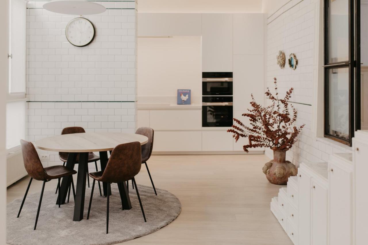 Blue Bird Residence Suite Moriaan Anversa Esterno foto