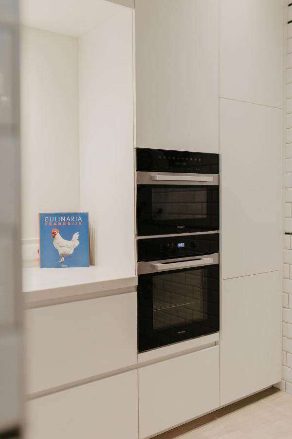 Blue Bird Residence Suite Moriaan Anversa Esterno foto