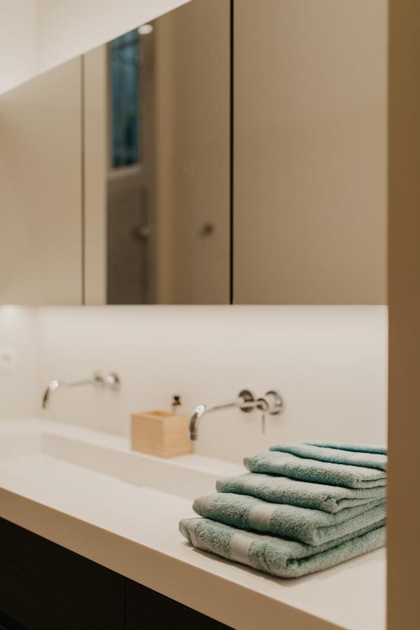 Blue Bird Residence Suite Moriaan Anversa Esterno foto
