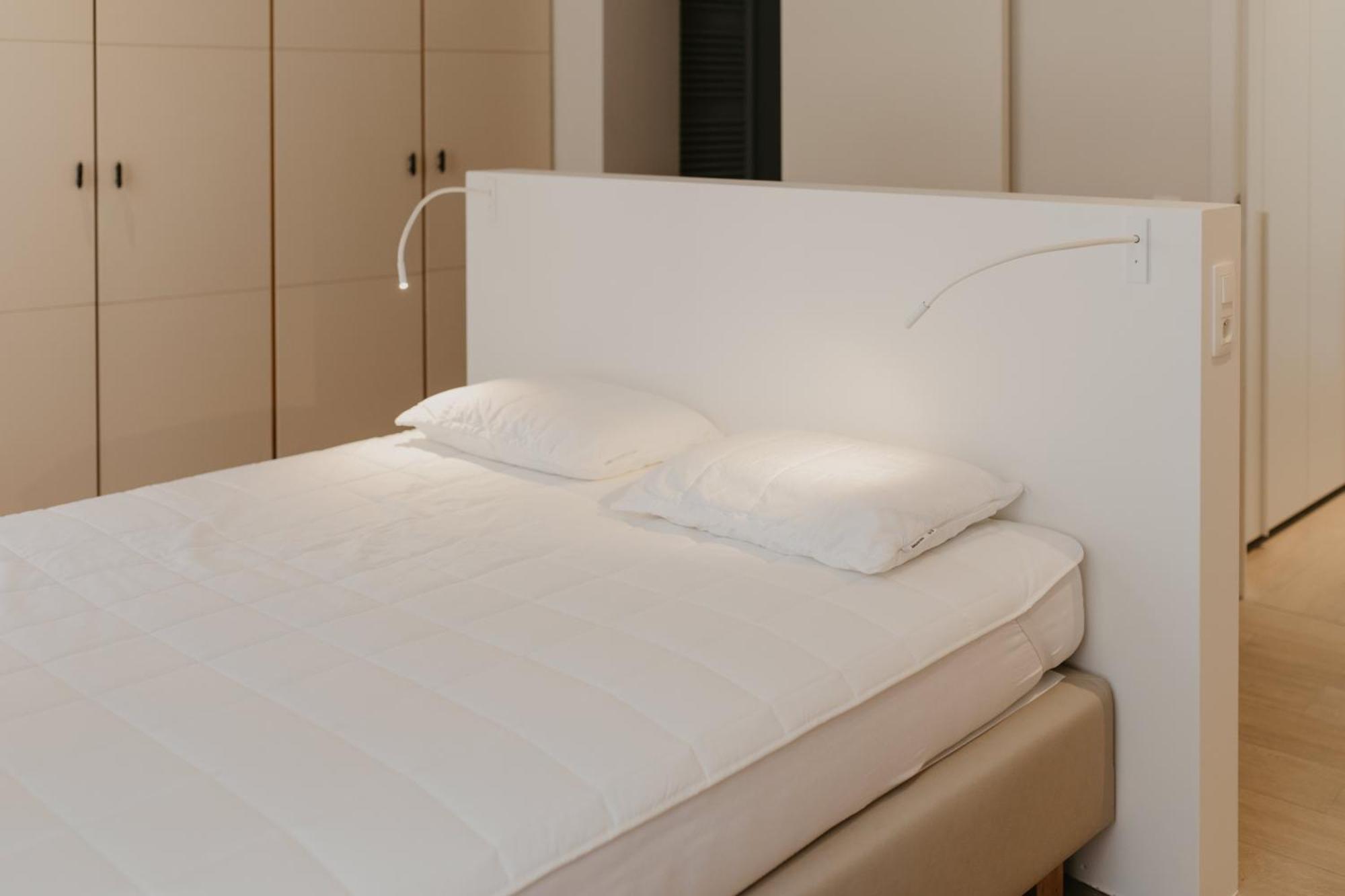 Blue Bird Residence Suite Moriaan Anversa Esterno foto