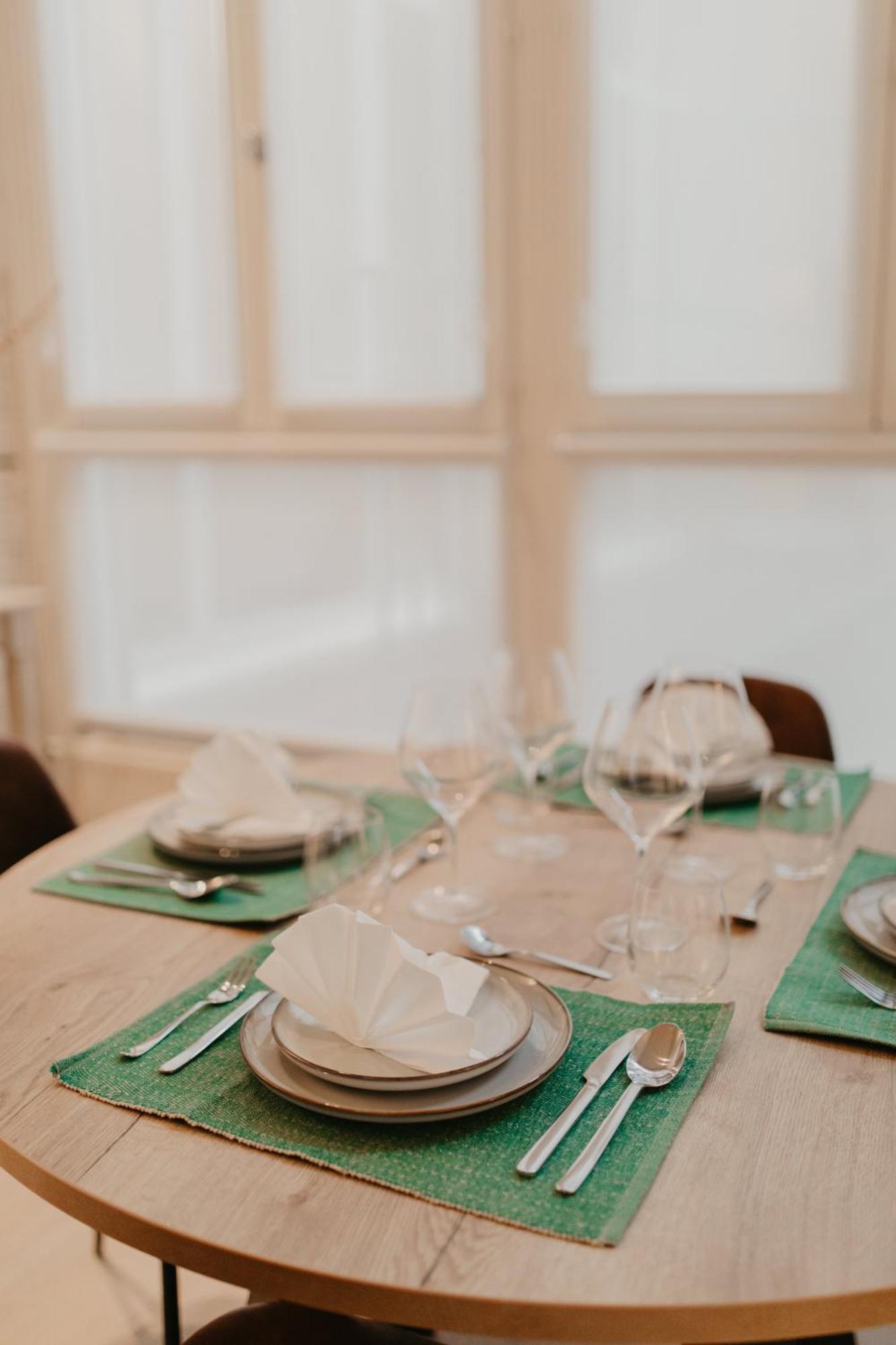 Blue Bird Residence Suite Moriaan Anversa Esterno foto